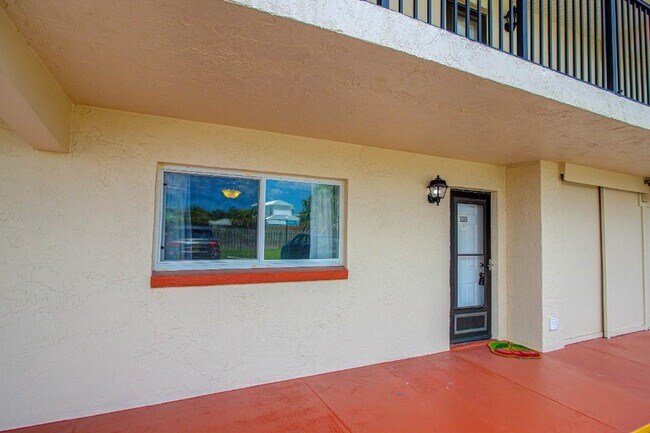 Building Photo - 7175-7A1a A1A S
