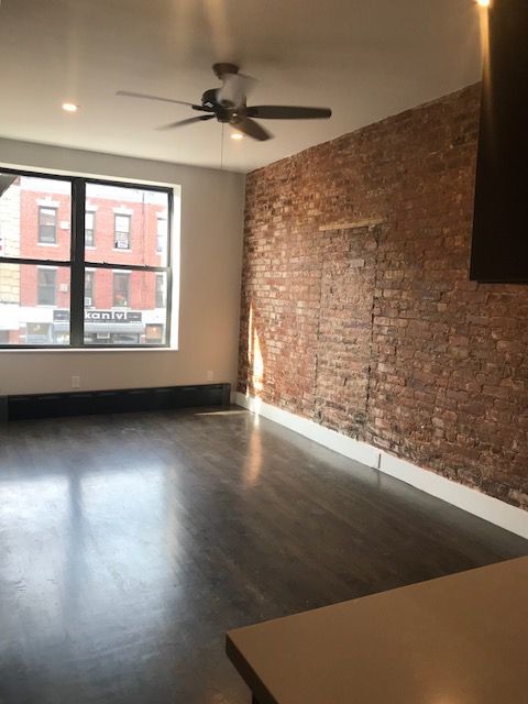 Primary Photo - 1621 Nostrand Ave