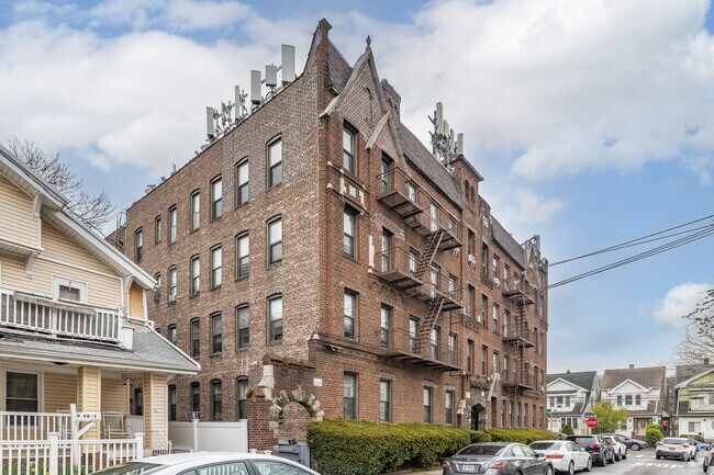 Building Photo - 9445 86th Rd