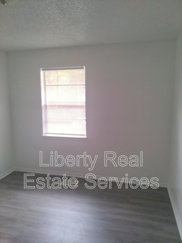 Building Photo - 901 Olmstead Dr