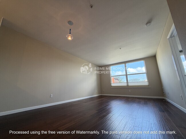 Building Photo - 8400 Oceanview Terrace