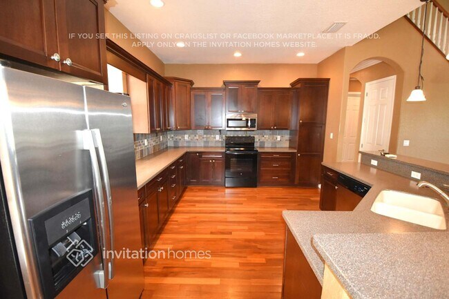 Foto del edificio - 4810 Red Rooster Rd