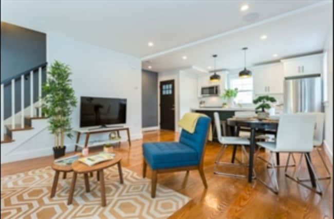 Building Photo - 31 Cutter St