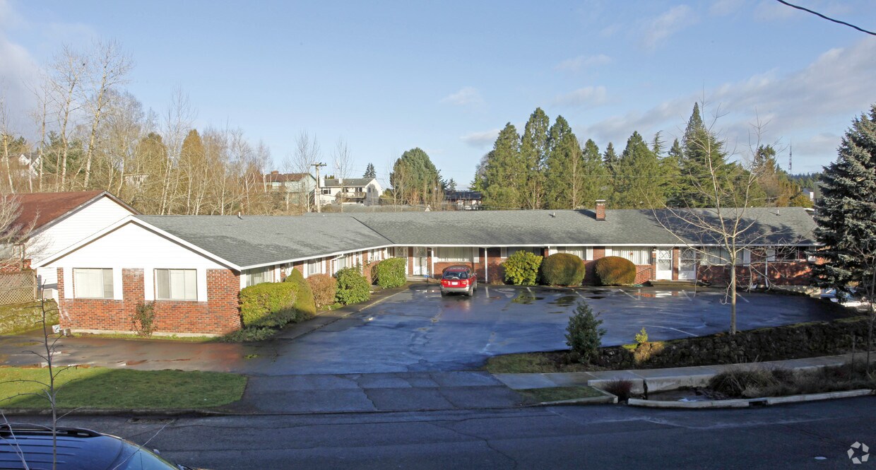 Primary Photo - 3201-3211 SW Marigold St