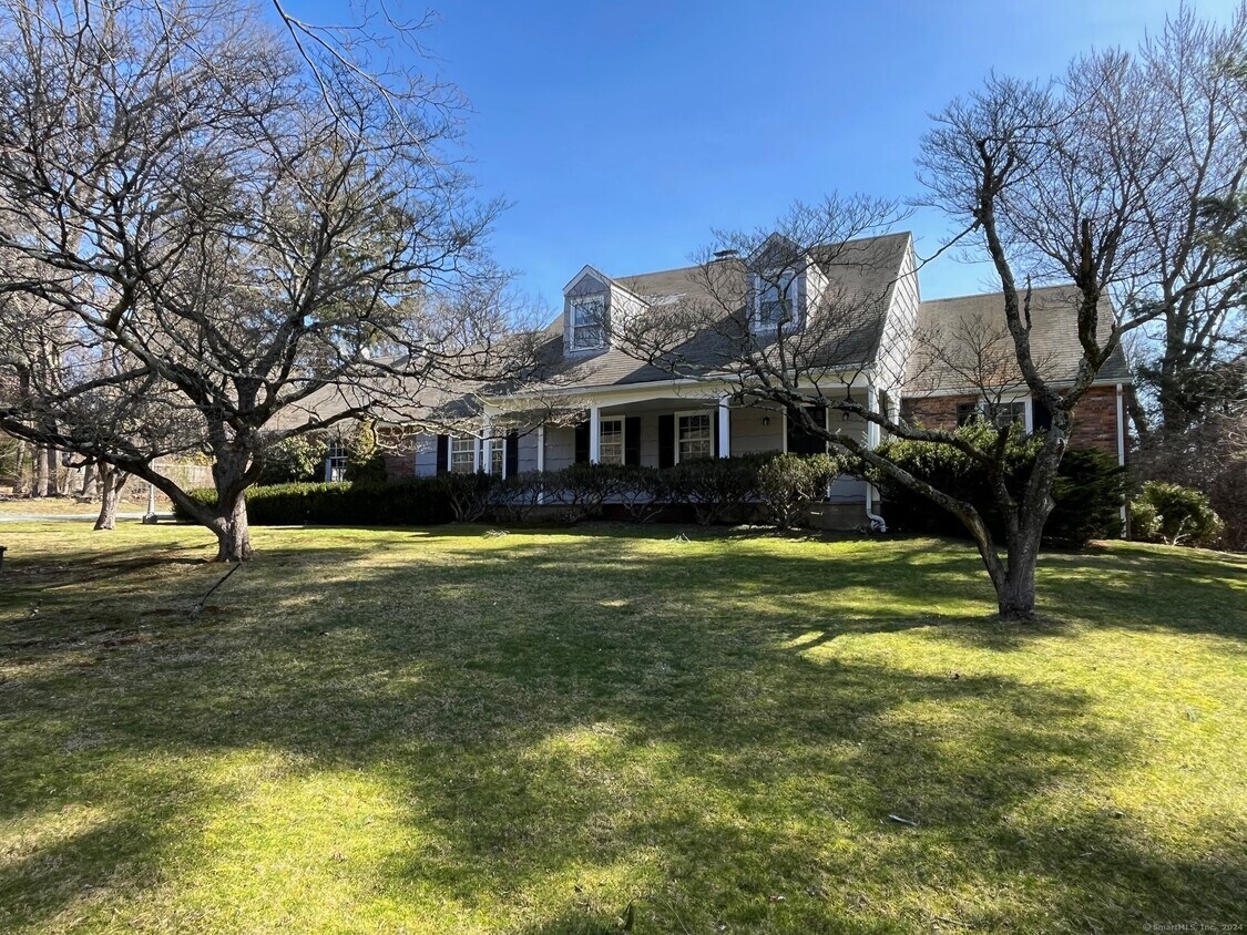 Primary Photo - 87 Russet Rd
