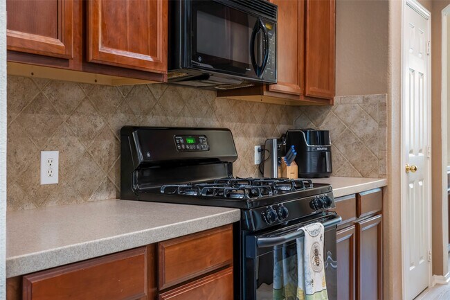 Foto del edificio - 21623 Balsam Brook Ln