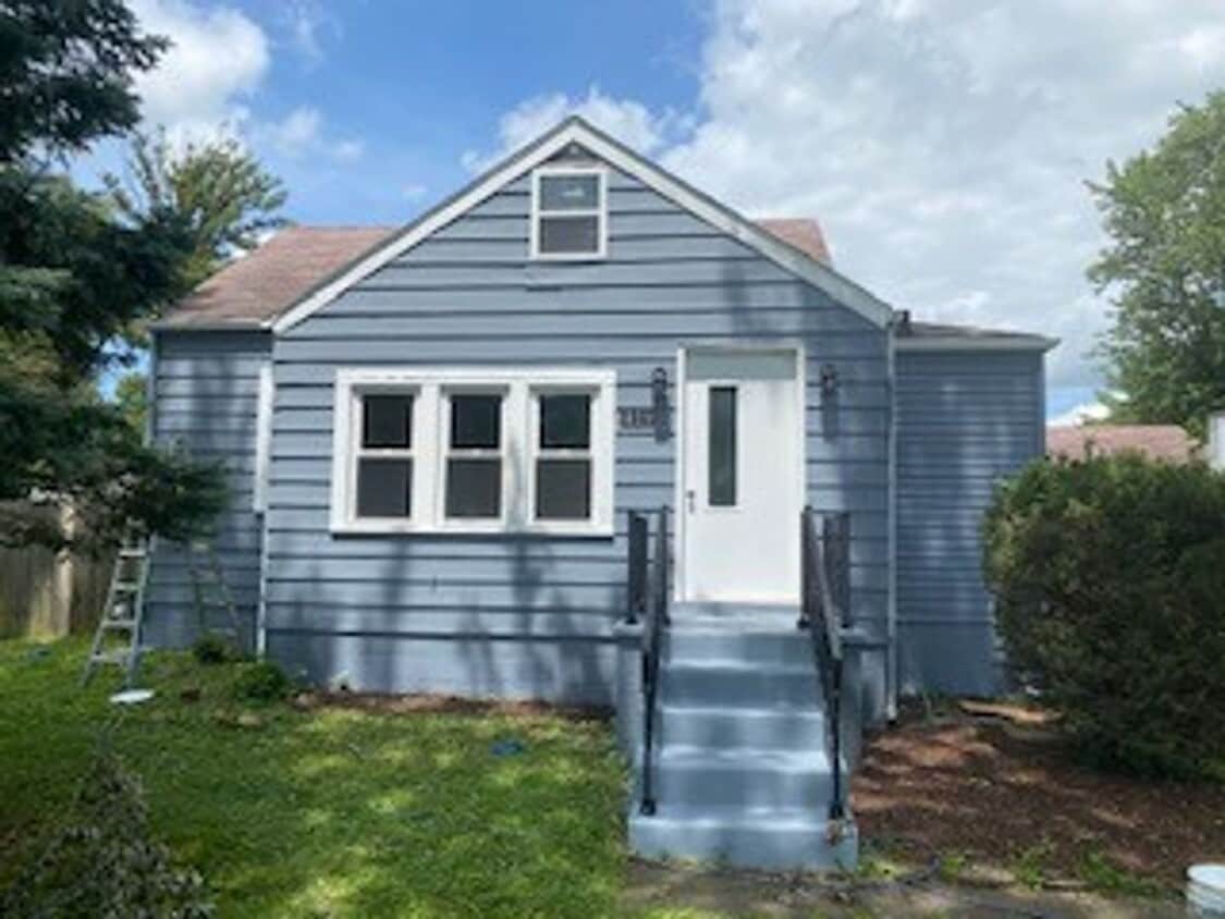 Primary Photo - Updated 2 bedroom 2 bath house in Lockport