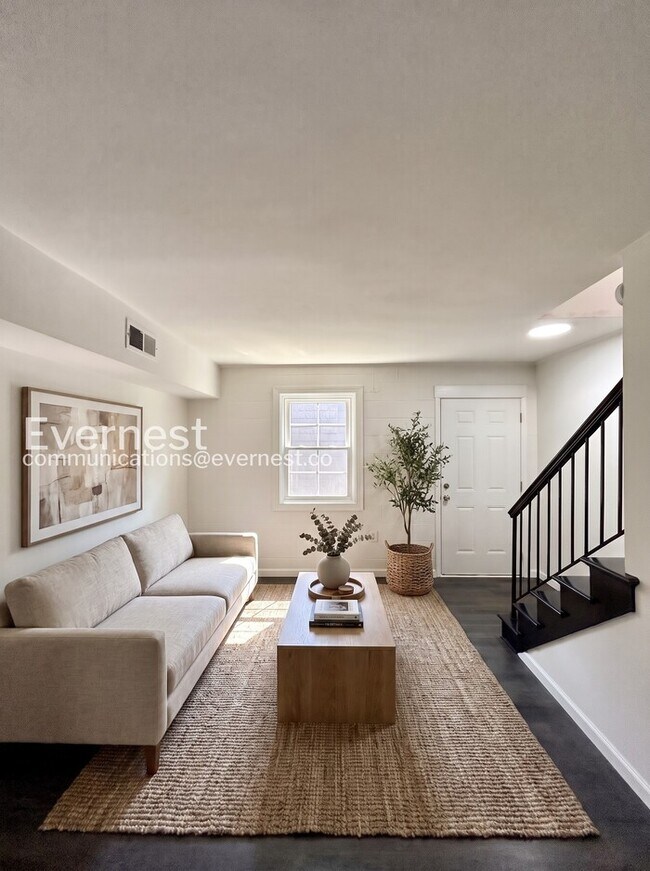 Building Photo - 503 N 30th St