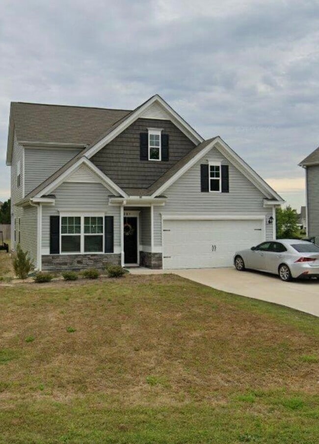 Building Photo - 205 Timberline Oak Dr