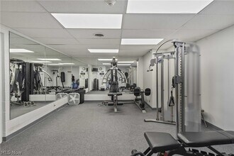 Building Photo - 12500 Edgewater Dr