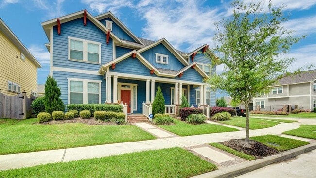 Building Photo - 16935 Canosa Dr