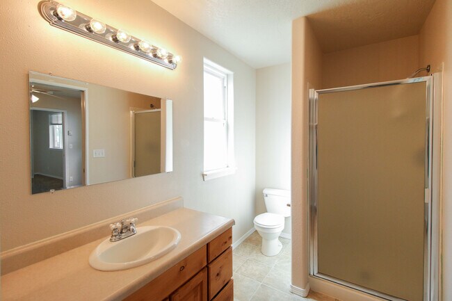 Foto del edificio - Fantastic 4-Bedroom, 3.5-Bath Home In Great Neighborhood!