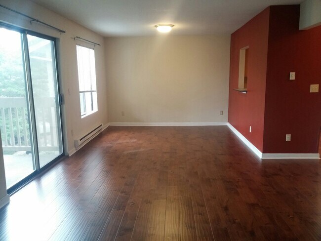 Comedor con vistas - 10424 NE 32nd Plz