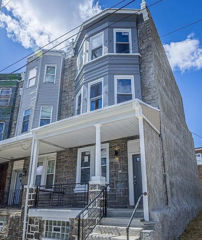 Building Photo - 173 W Seymour St