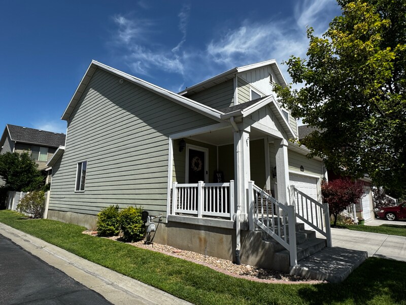 Primary Photo - 2527 Olivia St