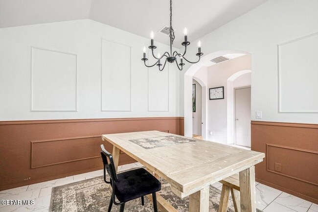 Building Photo - 329 Samuel Vis St