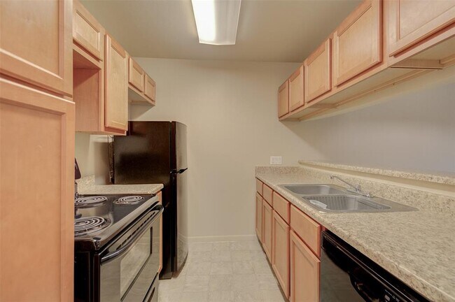 Foto del edificio - 3045 Walnut Bend Ln