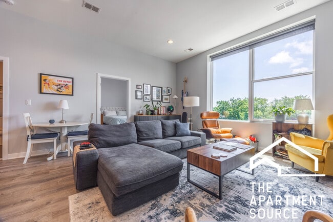 Foto del edificio - 2247 W Lawrence Ave