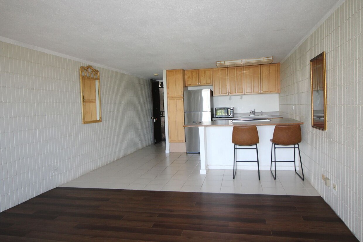Foto principal - Live Just Steps from the Beach – 1BR at Mo...