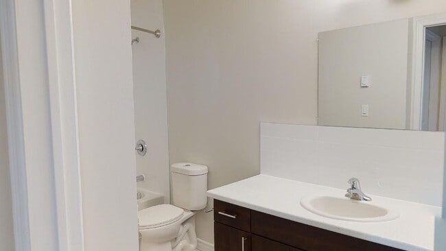Interior Photo - Campbell Court