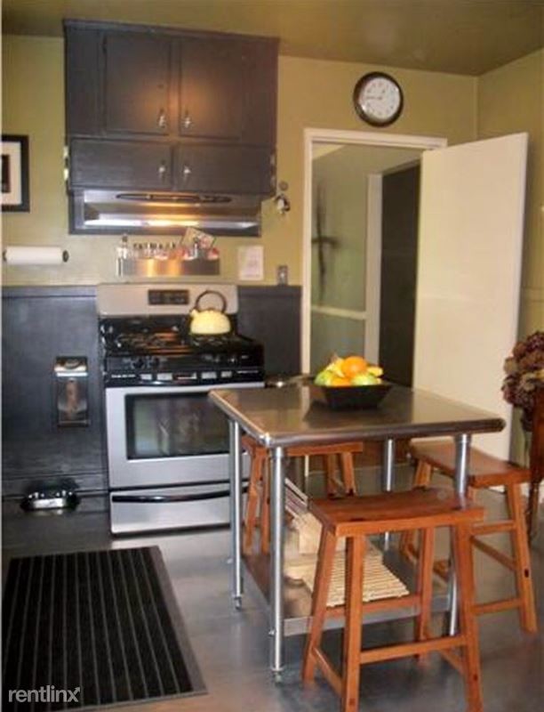 Foto del edificio - 3 br, 1 bath House - 114 Brookfield Avenue
