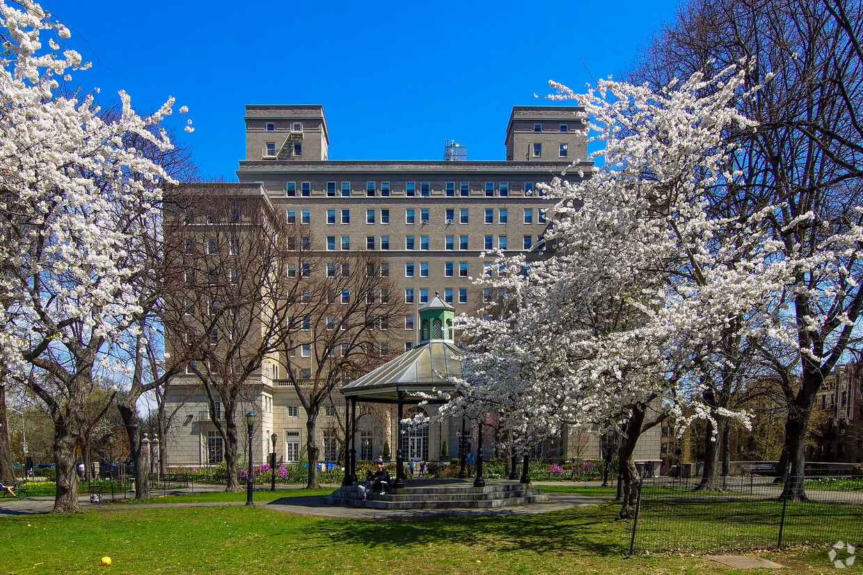 International House Apartments In New York NY Apartments