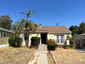 Building Photo - 3141 N Inyo St