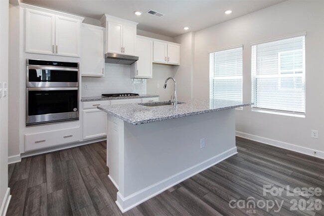 Building Photo - 11024 Broadbent Ct