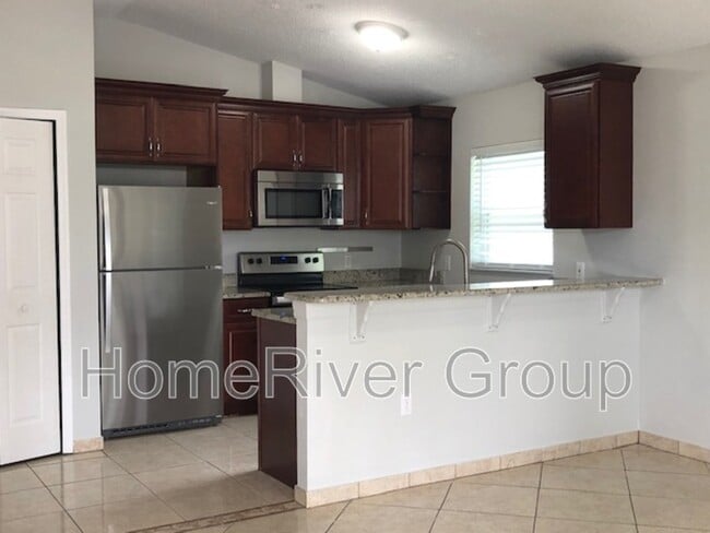 Foto del edificio - 310 Daniels Pointe Dr
