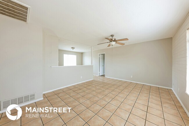 Foto del edificio - 3640 N 49th Dr