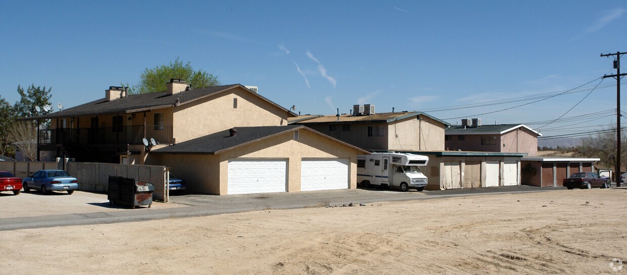 Building Photo - 16487 Lariat Rd