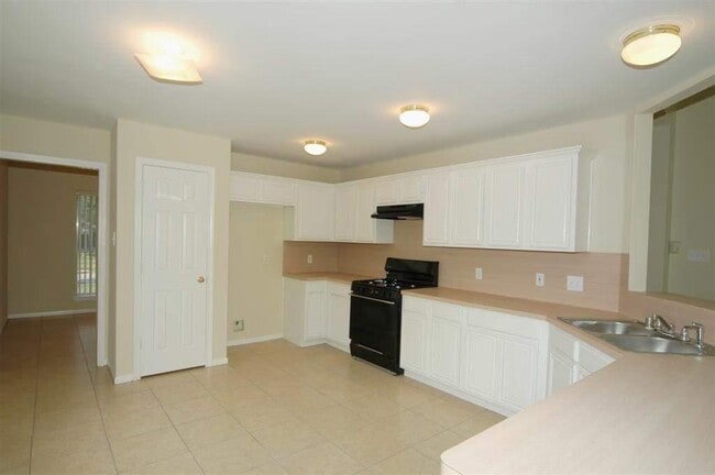 Building Photo - 4122 Leighann Ln Dr