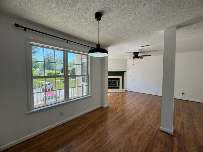 Foto del edificio - 2BR 2BA Condo beside Greenway