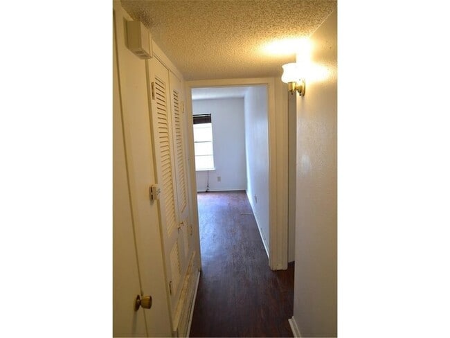 Foto del edificio - 1107 N Locust St