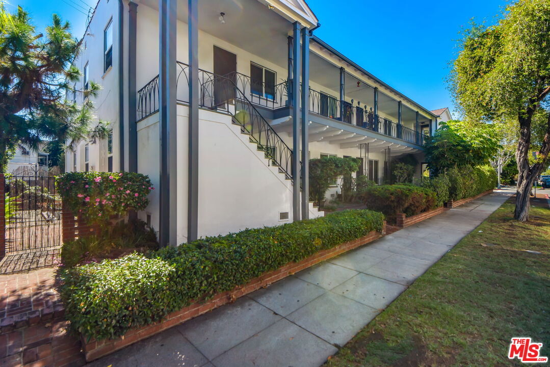 Foto principal - 186 N Clark Dr