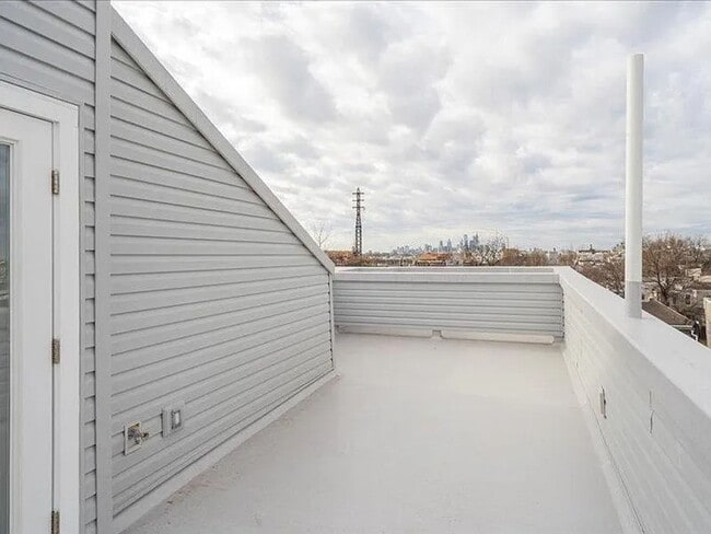 Building Photo - brand-new 3-bedroom, 3-bathroom row house
