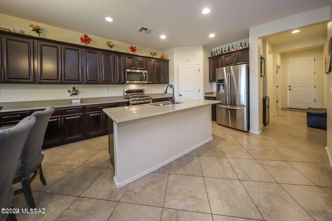 Building Photo - 6687 E Via Boca Grande