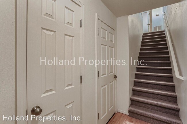 Building Photo - 2 br, 2.5 bath House - 1574 SW 175th Avenue