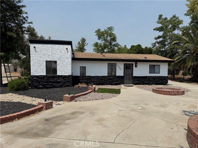 Foto principal - 28302 Alessandro Blvd