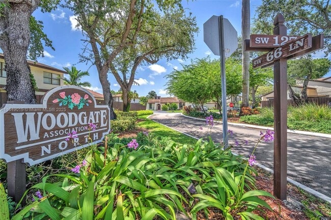 Foto del edificio - 6611 SW 127th Ct