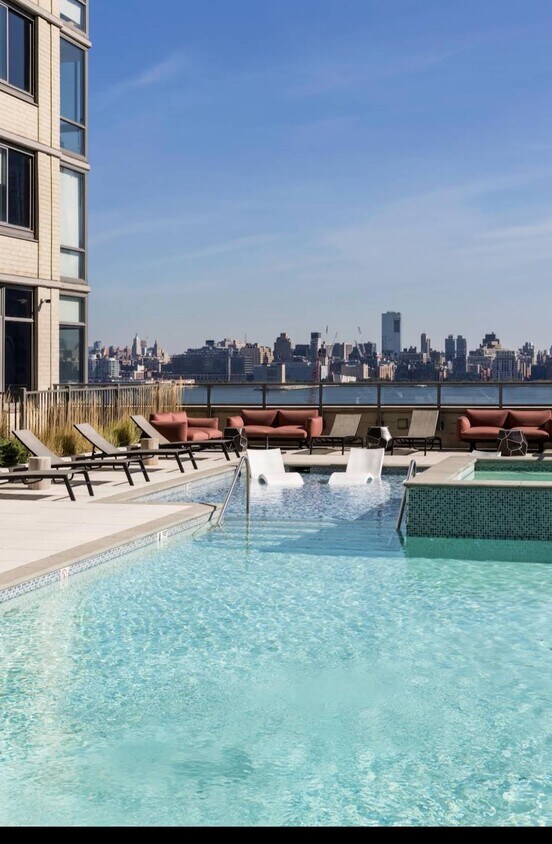 Foto principal - 430 Washington Blvd