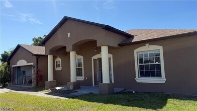 Building Photo - 2016 SW 3rd Terrace