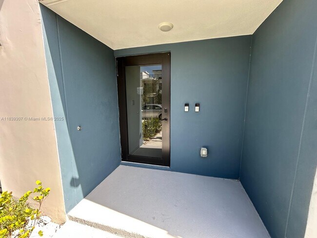 Foto del edificio - 14560 SW 261st Ter