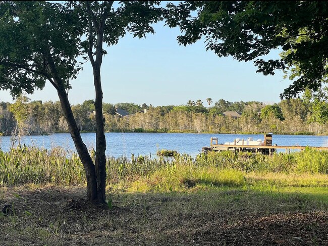 Building Photo - 3673 Seminole Dr