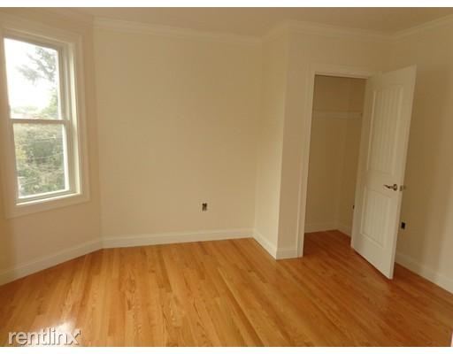 Building Photo - 12 Athol St