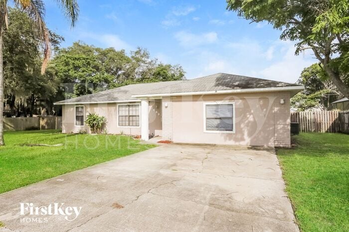 Primary Photo - 1689 Cedro Ave