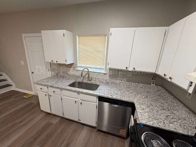 Foto del edificio - 1944 North Avenue NW