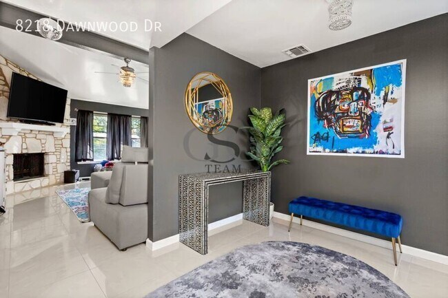 Foto del edificio - 8218 Dawnwood Dr