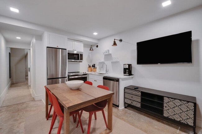 Foto del edificio - 505 E Travis St