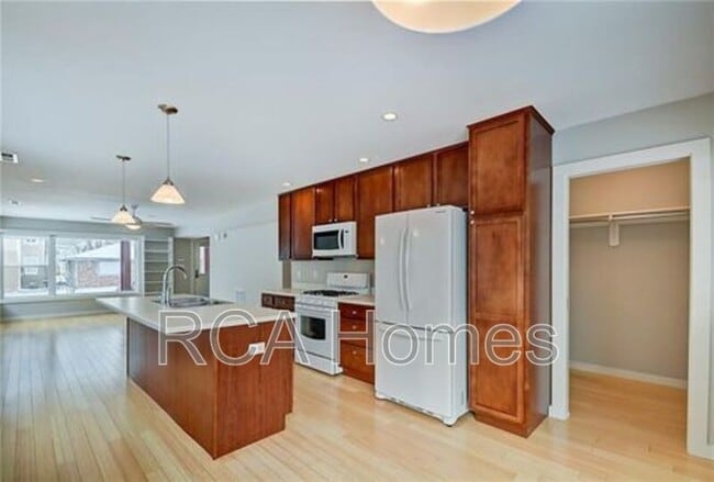 Photo - 2013 Bellefontaine St House